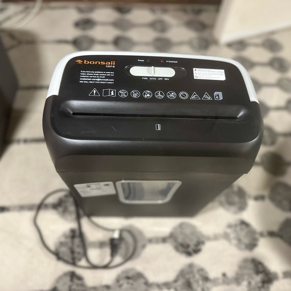 Bonsaii Paper Shredder - Picture 1 of 3